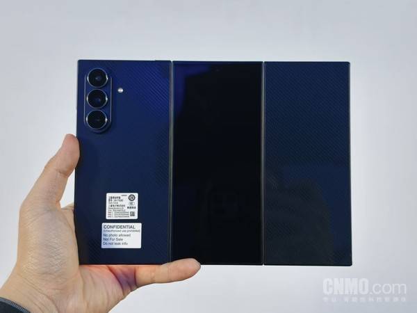 Fold：融合手机平板 三折叠的全新形态开元棋牌网站三星Galaxy Z Tri(图5)