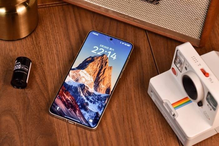 Ultra：轻薄与影像巅峰的完美融合！开元棋牌appOPPO Find X8(图2)