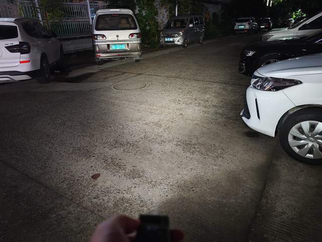 5R：工作场景的磁吸转角照明利器开元棋牌Fenix菲尼克斯SW0(图8)