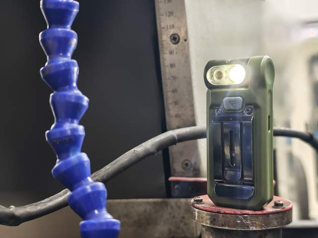 5R：工作场景的磁吸转角照明利器开元棋牌Fenix菲尼克斯SW0(图29)